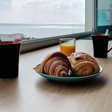 Les Petits Becs , Joli T2 Vue Mer, Wifi, Parking アパート サンティレール・ド・リエ