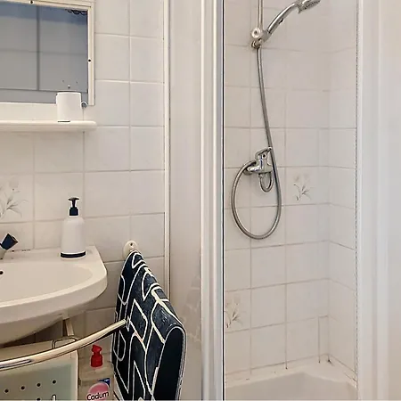 Les Petits Becs , Joli T2 Vue Mer, Wifi, Parking Lejlighed