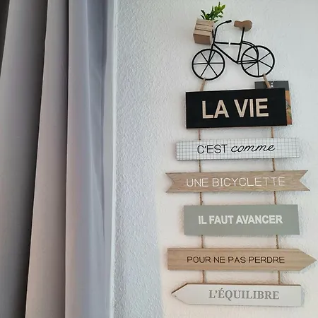 Les Petits Becs , Joli T2 Vue Mer, Wifi, Parking Lejlighed *